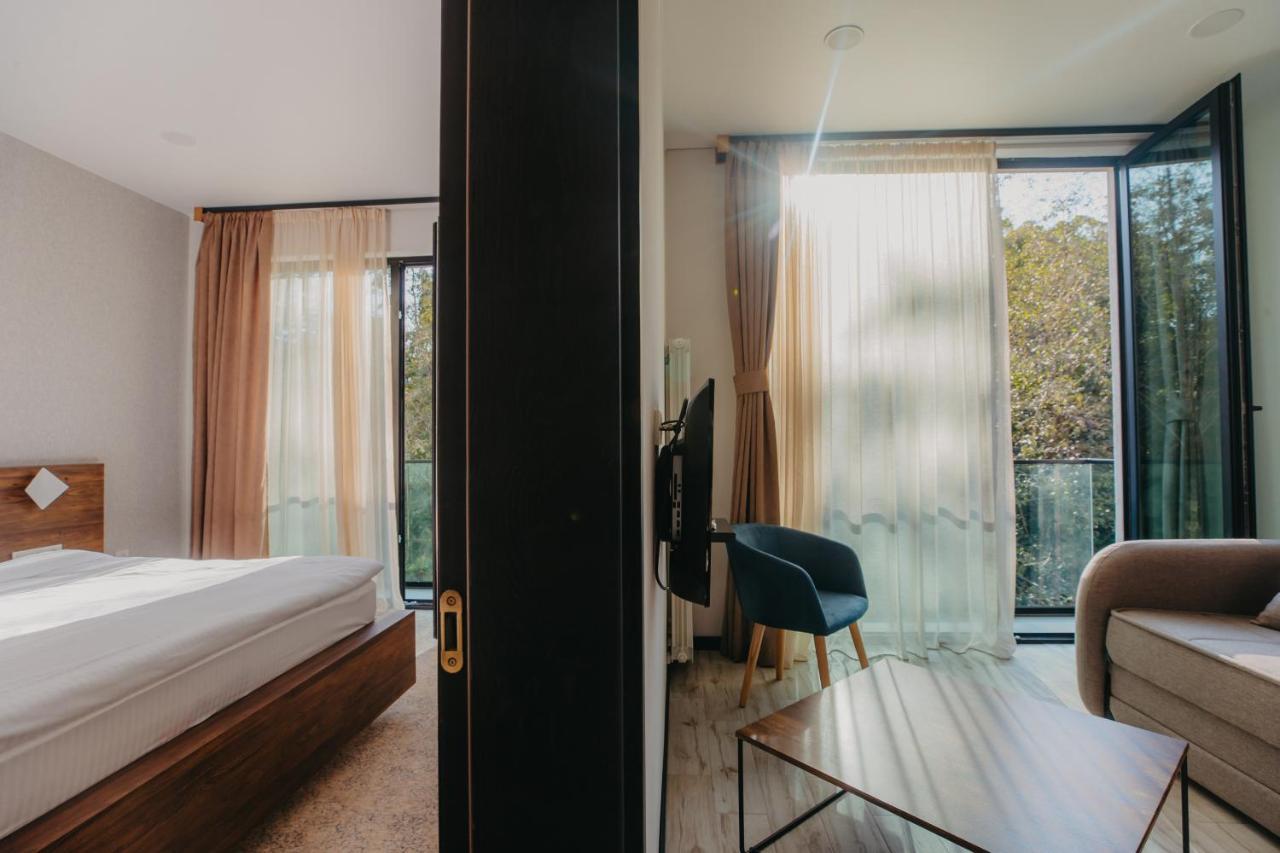 Capo Verde Hotel 巴统 外观 照片