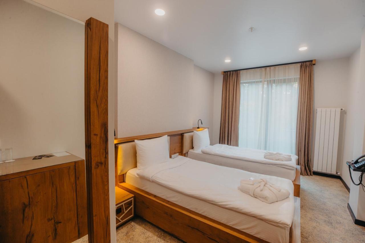 Capo Verde Hotel 巴统 外观 照片