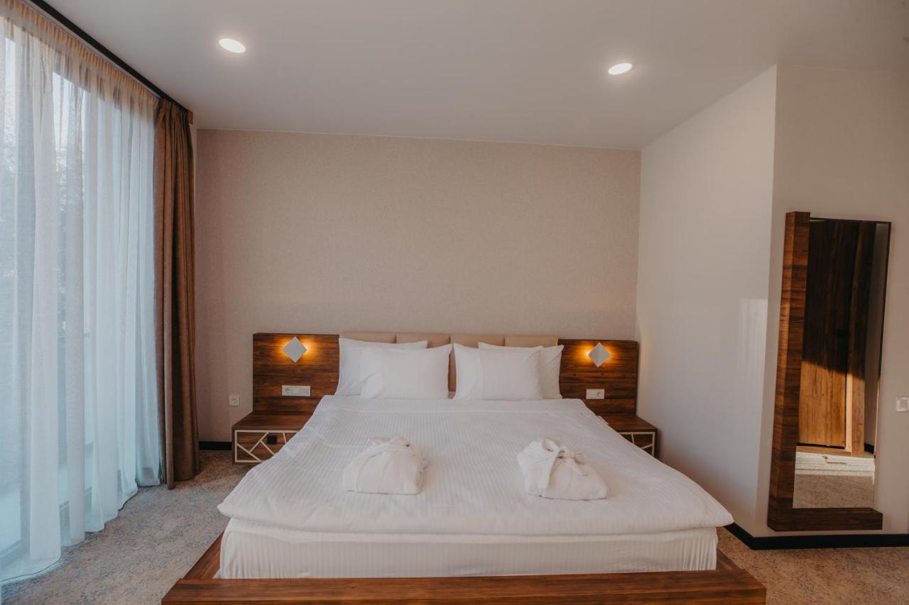 Capo Verde Hotel 巴统 外观 照片
